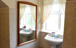 Rockfield Manor B&B, Knock - Knock - 4
