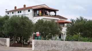 Apartments Carevi Dvori - Jezera - 9
