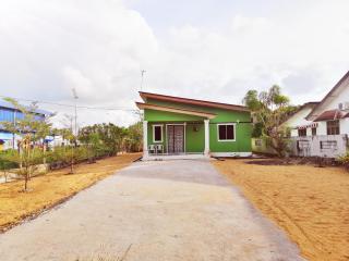 Homestay Bandar Pekan - musleem preferred - Pekan - 1