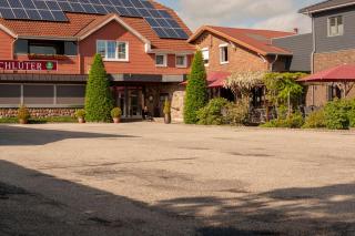 Schlüter Hotel & Restaurant - Wankendorf - 0
