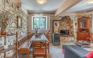 Stone house Histria - 6