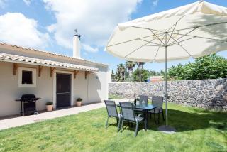 Cozy Family Friendly Apartment with large garden close to beaches - Dirella - Kynopiástai - 1