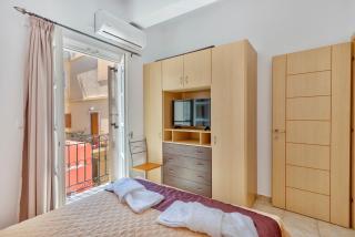 Ethrionplus two rooms apartments balconies 100 m from the port - Hermópolis - 8