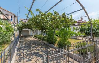 Apartment Green with Balcony - Nova Vas - 5