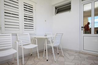 Apartments with a parking space Tucepi, Makarska - 6857 - 2