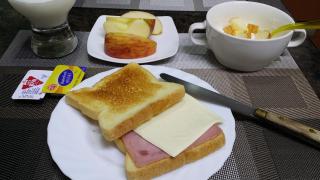 Tongyeong Episode Guesthouse - Tongyeong - 1