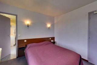 Logis Auberge des Vieux Chenes - 8