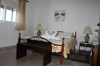 Evans Villa - 1