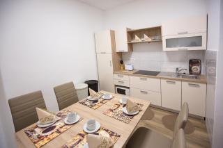MINIDORM ROOMS IN HEART OF CITY CENTER - 7