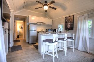 Somerset Lakeside Resort - Bancroft - 4