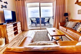 Barefoot Bliss - beachfront condo - sleeps 12 - Panama City Beach - 7