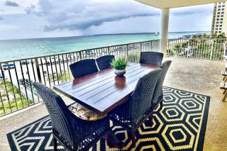 Barefoot Bliss - beachfront condo - sleeps 12 - 4