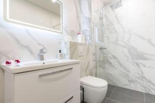 City Center Apartment - 4