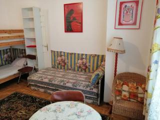 Garibaldi 5 Apartments & Rooms - Budapest - 4