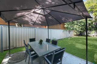 Cosy 2 bedroom home - Townsville - 1