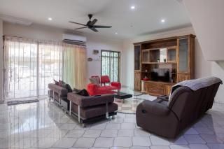 Gunung View Homestay 10 to 12 pax near Sunway Tambun - Ipoh - 5