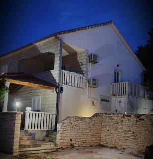 Apartmani Vila Nela - Postira - 7