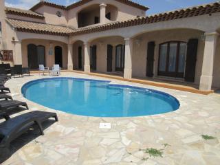 VILLA SPACIEUSE, CLIMATISATION, PISCINE, JARDIN PAYSAGE, PROCHE MER - Saint-Cyr-sur-Mer - 7