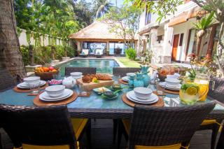 Villa Anjani - Oceanfront Villa, With Private Garden and Cook - Candidasa - Candi Dasa - 0