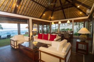 Villa Anjani - Oceanfront Villa, With Private Garden and Cook - Candidasa - 2