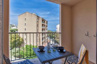 Offre Spécial Bastia Proche Centre Parking - Bastia - 2