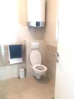 Stone & Salt Studio Apartment - 6