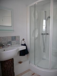 Bretagne Chambre d'hôtes suite 53m2 et Caravane vintage avec cuisine et salle de bains privées Brittany B&B 53m2 suite and Vintage caravan glamping with private kitchen and bathroom - Pleumeur-Gautier - 6