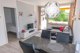 Modern & schöner Ausblick - 8