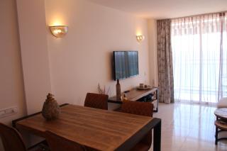 Ely Palace 8-2/1 - 4