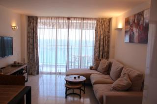 Ely Palace 8-2/1 - 3