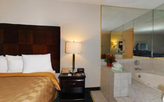 California Inn and Suites Bakersfield - Bakersfield - 3
