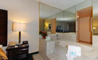 California Inn and Suites Bakersfield - Bakersfield - 6