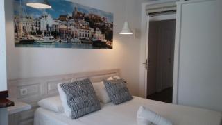 Hostal Ibiza - Ibiza - 8