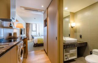 Win Sky Hotel - 8