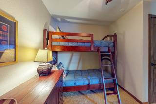 Beautiful Mountain View Condo - 7