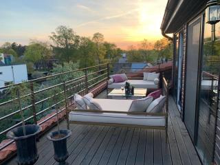 R22 Boutique Apartments - 6