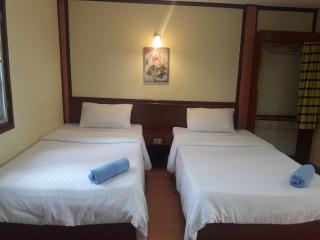 Haad Somboon House - Bang Saphan - 8