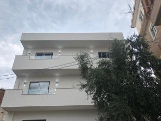 Hill's Residence - 6