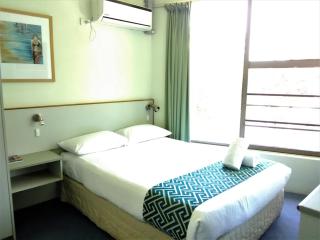 Palm Court Motor Inn - 6