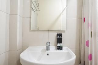 Clean Studio Apartment Connected to Mall at Orchard Supermall Mansion By Travelio - Surabaya - 3