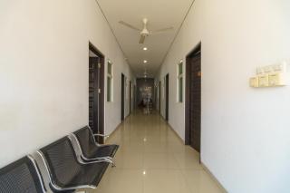 RedDoorz near Jembatan Siti Nurbaya Padang - Padang - 5
