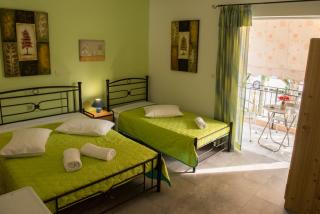 Golden Sun Rooms - Pyrgi Thermis - 9