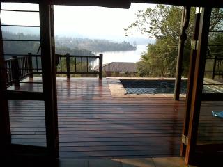 Da Gama Lake Cottages - Coral Tree - 1