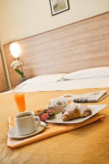 Hotel Rosso Blu - Cesenatico - 5