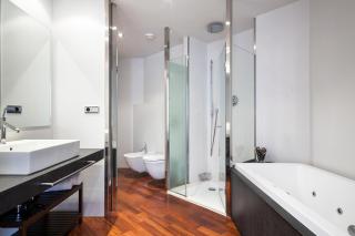 Uma Suites Passeig de Gracia 16 - Barcelona - 1