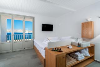 Dreambox Mykonos Suites and Mini Villas - 5