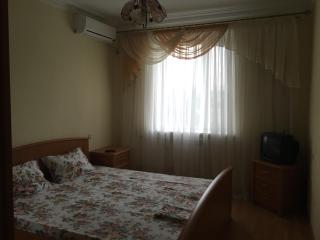 Двухкомнатная квартира с видом на море - 8