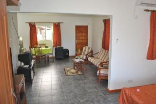 Rowsvilla Guest House - 7