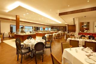 Royal Palm Plaza Resort - 6