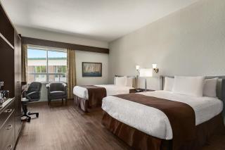Days Inn by Wyndham Montmagny - 1